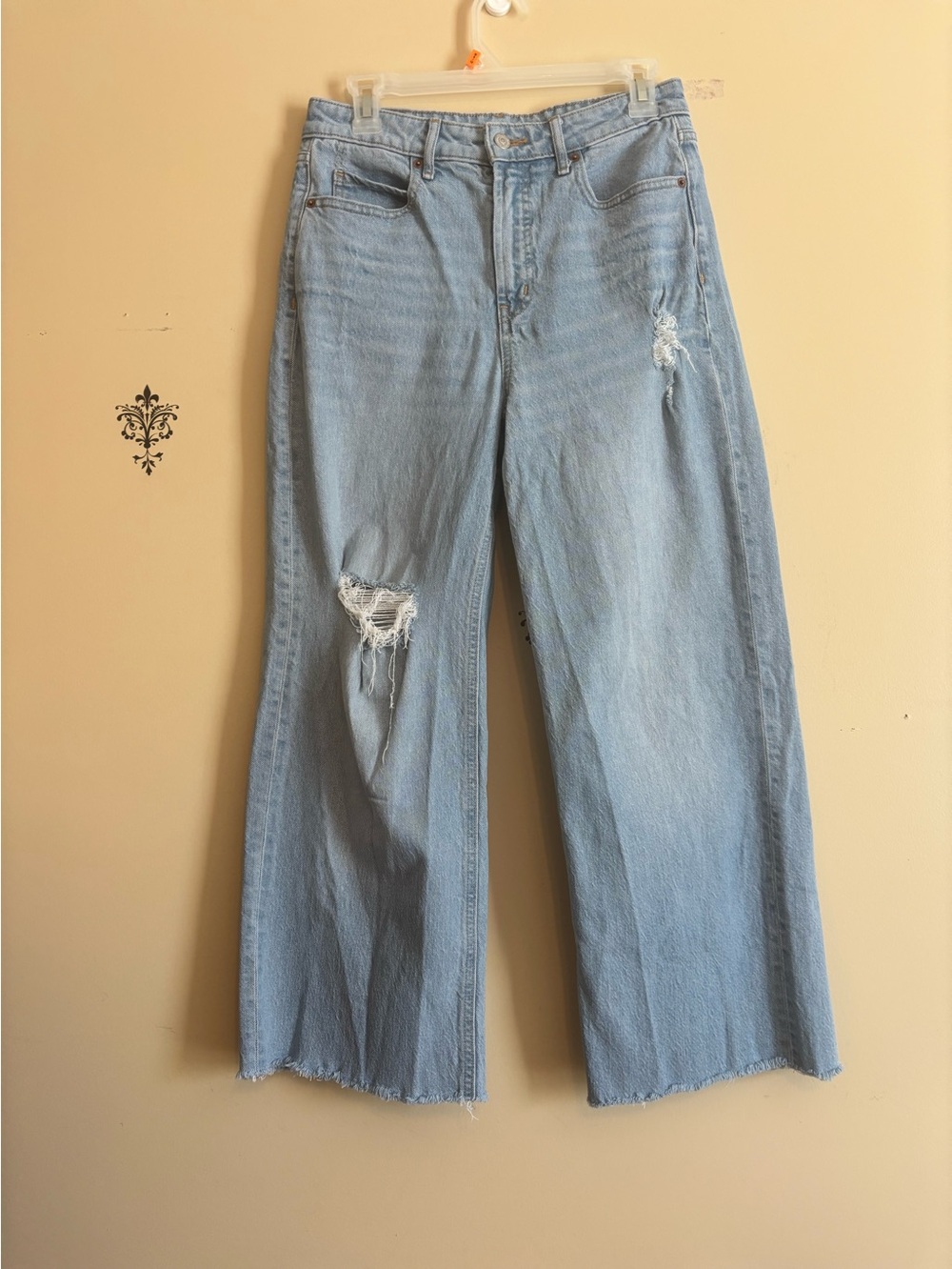Old Navy jeans sky high wide leg size 6 - Picture 2 of 6
